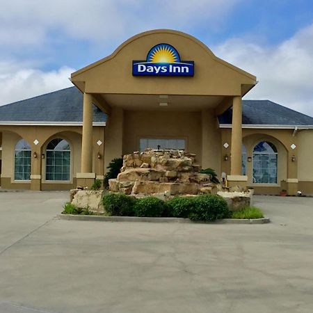 Days Inn By Wyndham רובסטאון מראה חיצוני תמונה